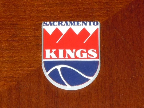 SACRAMENTO KINGS Vintage Old NBA RUBBER Basketball FRIDGE MAGNET Standings Board Cover