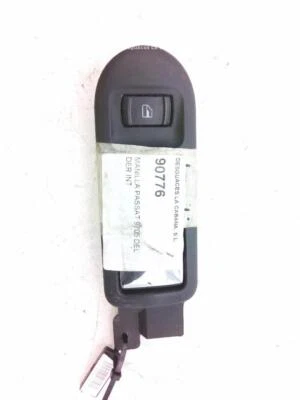 maniglia interna anteriore destra per VW PASSAT (3B2) 1996 20964757 - Immagine 1 di 3
