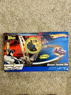 HOT WHEELS Batman Batcave Training Run Race Track & Batmobile Car w DVD RARE HTF - Image 1 of 4