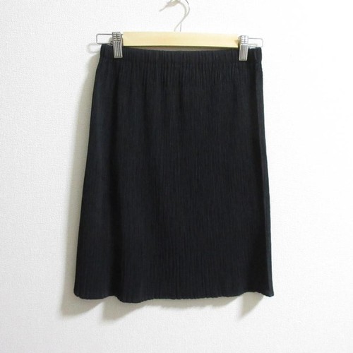 VETEMENTS Gonna Issey Miyake Easy plissettata L nera donna abbigliamento