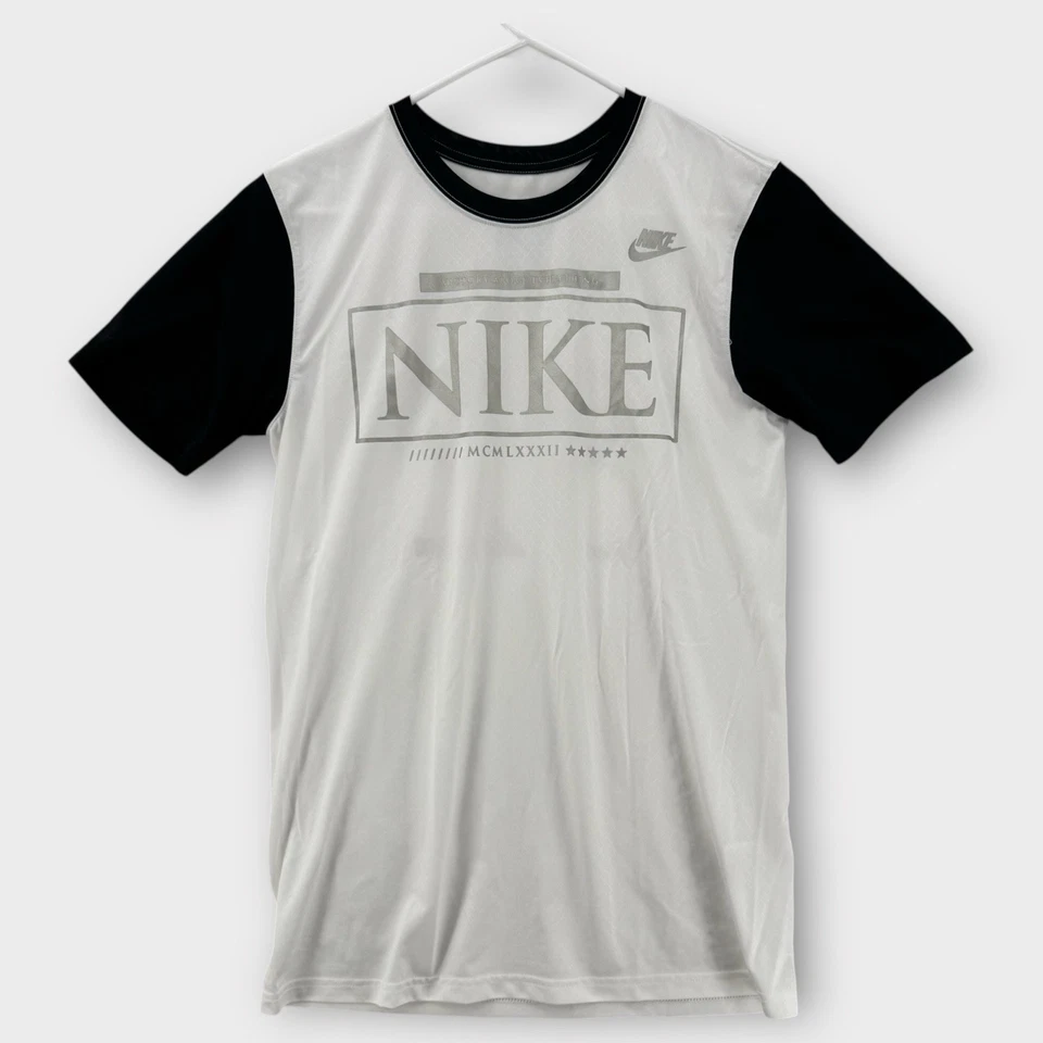Camiseta Nike Dri-Fit Para Hombre Pequeña Blanca Negra Corte Atlético Logo 1982 Jersey Gimnasio Foto 1 de 4