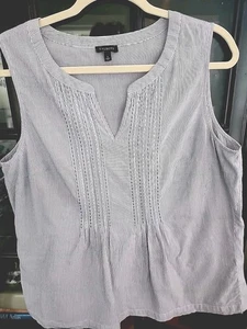 Talbots Womens Large Blue/White Pinstripe Sleeveless Blouse Top With Embroidery  - Picture 1 of 7