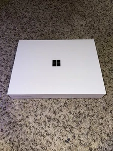 Microsoft Surface Laptop 7th Ed 13.8" Touch Snapdragon 16GB 512 GB New Open box - Picture 1 of 3