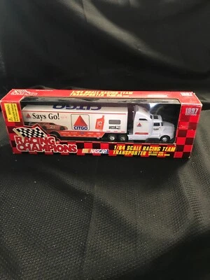 1:64 CITGO Coche y Transportador 50 Aniversario Carreras Campeones  Foto 1 de 4