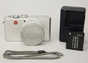 Leica D-LUX 3 Ultra Compact Point-and-Shoot Camera (Silver) 10.2MP, 4x Zoom - Picture 1 of 8
