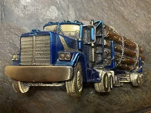 BLUE LOG TRUCK 3D GÜRTELSCHNALLE 1980 Great American Buckle CO., Chicago-J236 USA - Bild 1 von 12