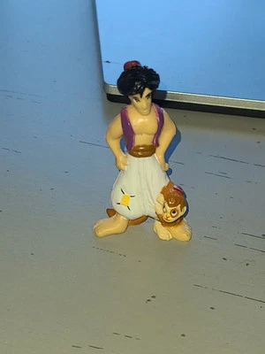 Figura de plástico Disney Aladdin de pie con Abu el mono 2 pulgadas Foto 1 de 3