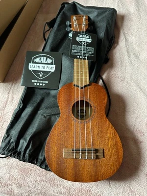 Kala Learn To Play Starter Ukulele Kit Soprano - Mahogany w Bag - NIB - Image 1 of 4