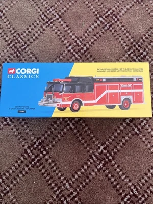 Bomba Corgi escala 1/50 52202 - E-One Cyclone II Schaumburg - roja/negra Foto 1 de 4