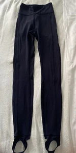 Lululemon sportliche Steigbügel-Leggings Damen dunkelblau marine - Größe 2 - Bild 1 von 7