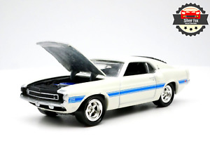 1969 FORD MUSTANG SHELBY GT500 WHITE 1:64 SCALE COLLECTOR MODEL CAR