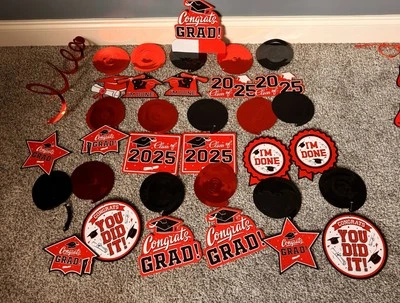Decoraciones Fiesta Graduación Rojo y Negro 26 Piezas Clase De 2025 Foto 1 de 4