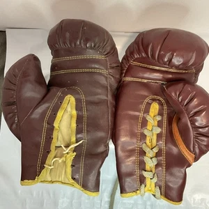 Guantes de boxeo de cuero vintage años 50-60. Inigualable. Decoración. Cueva del hombre. - Imagen 1 de 10