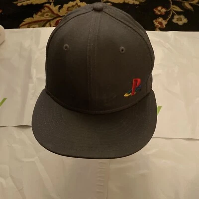 Chapéu Snapback Sony Playstation X New Era 9Fifty RARO não hatclub XBOX PS4 PS5 PS2 - Imagem 1 de 4