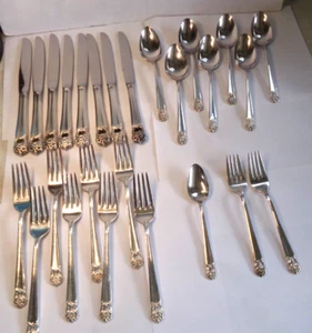 Vintage ETERNALLY YOURS 1847 Rogers Bros IS Silverplate PARTIAL SET 26 pieces - Picture 1 of 8