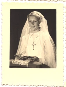 Jeune fille communiante portrait communion - photo ancienne amateur an. 1940 50 - Picture 1 of 1