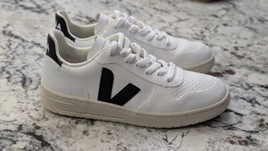 Veja V-10 Extra White Black Women Size US Sz. 6 Leather Lace Up Shoes Sneakers - Picture 1 of 9