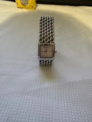 Stainless steel 20mm Burberry Fashion watch featuring a quartz movement, Read, ￼ - Image 1 of 4
