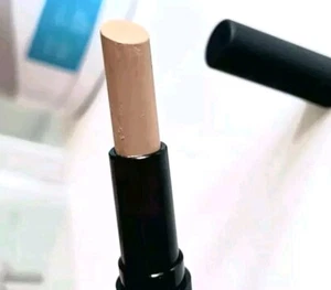 SMASHBOX CAMERA READY FULL COVERAGE CONCEALER STICK #5 5.0 RARE NO BOX NEW - Picture 1 of 2
