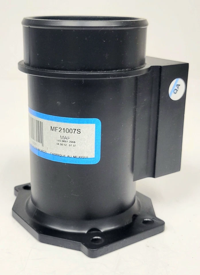 Standard Motor Products Mass Air Flow Sensor MF21007 for Nissan 200SX 1995-2017 - Image 1 of 4