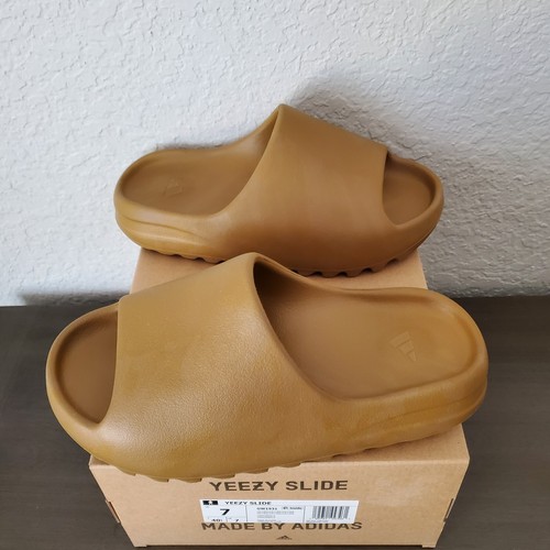 Adidas Yeezy Slide ocra taglia 7 uomo GW1931 NUOVE IN MANO pronte per la spedizione