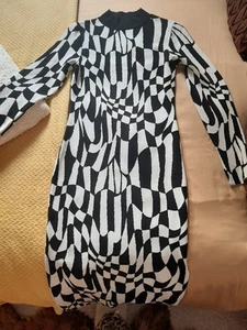 River Island Women's  Knitting  Dress  Size 12  - Picture 1 of 6