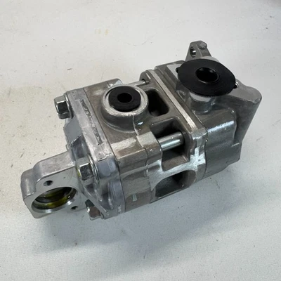 2010 Kubota RTV1100 OEM Hydraulic Oil Pump - Image 1 of 4
