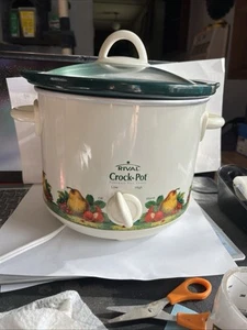 Vintage Crock Pot Slow Cooker 3 Quart Stoneware Green Insert w Lid Tested - Picture 1 of 5