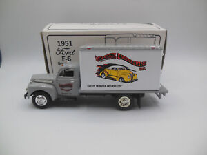 First Gear 19-1142 1951 Ford F-6 Dry Goods Van 1:34 Scale Chassis Engineering