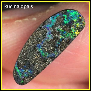 2.35ct Natural AUSTRALIAN Boulder Opal Stone +VIDEO - Picture 1 of 8