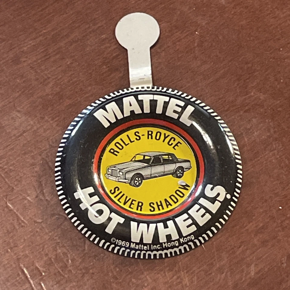 ROLLS-ROYCE SILVER SHADOW - Mattel Hot Wheels Redline Collectors Button 1969 - Imagem 1 de 1