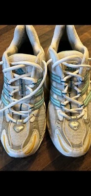 Adidas Boston Size 8.5 - Image 1 of 4