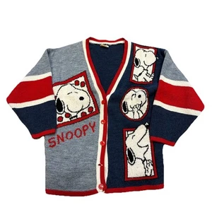VTG PEANUTS SNOOPY KNIT CARDIGAN SWEATER SZ M BLUE GRAY RED CARTOON COMIC (89) - Picture 1 of 6