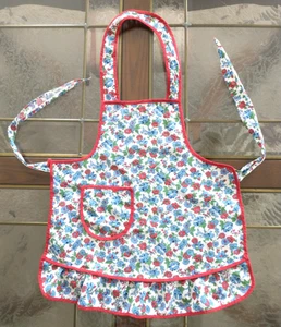 Vintage Cute Children's Cotton Calico Bib Apron With Ties Handmade - Picture 1 of 5