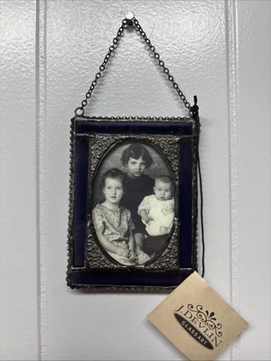 Marco vertical de vitral púrpura vintage J Devlin 2x3 Foto 1 de 4