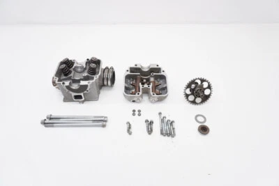 Sherco 4.5i 2006 culata motor OEM válvulas de extremo superior árbol de levas 0679 Foto 1 de 4