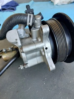 Bomba  de ABC Chasis - Image 1 of 3