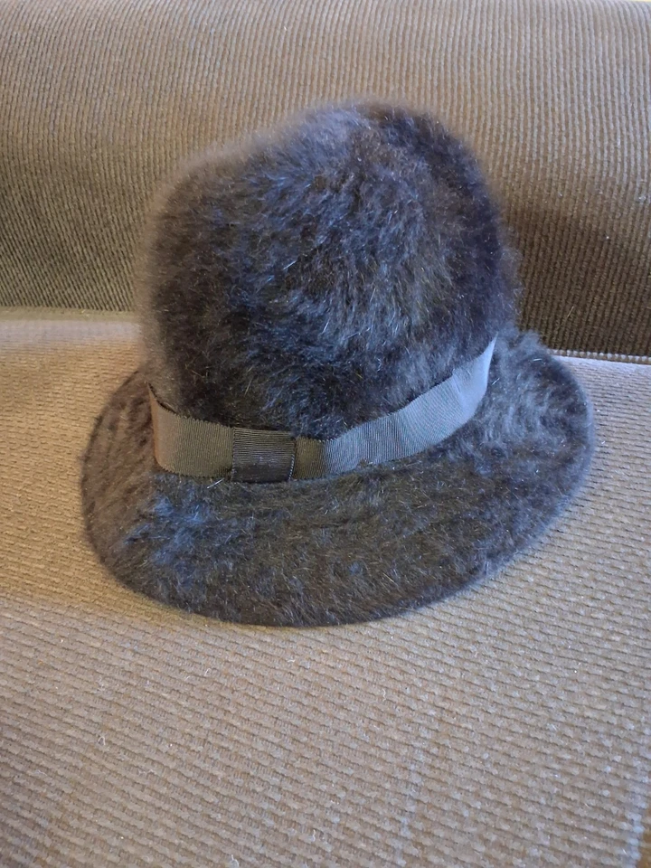 DE COLECCIÓN Kangol Cubo Sombrero NEGRO Furgora Difuso Angora Mezcla Talla Única Foto 1 de 3