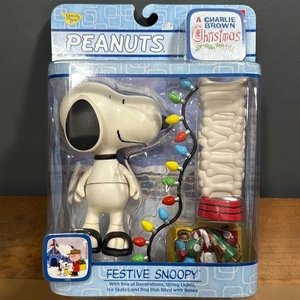 A Charlie Brown Natale 2004 PEANUTS Snoopy festivo con decorazioni, luci, pattini - Foto 1 di 11