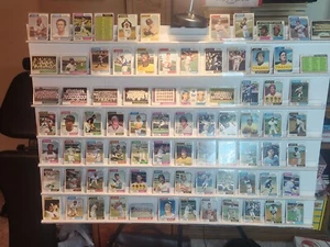 ~D - HUGE! 1974 Topps 124 card lot:Lou Brock,Checklist,Dock Ellis,etc. NO DUPS! - Picture 1 of 17