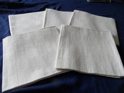5 SERVIETTES DE TABLE DAMASSEE LIN SANS  INITIALE ANNEE 50/60 - Photo 1/3