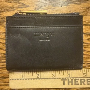 "Cartera portatarjetas MARGOT NEW YORK cuero genuino negra 5"" X 3,5""" - Imagen 1 de 7