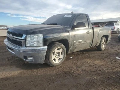 Used Washer Fluid Reservoir fits: 2013 Chevrolet Silverado 1500 pickup  Grade A - Image 1 of 4