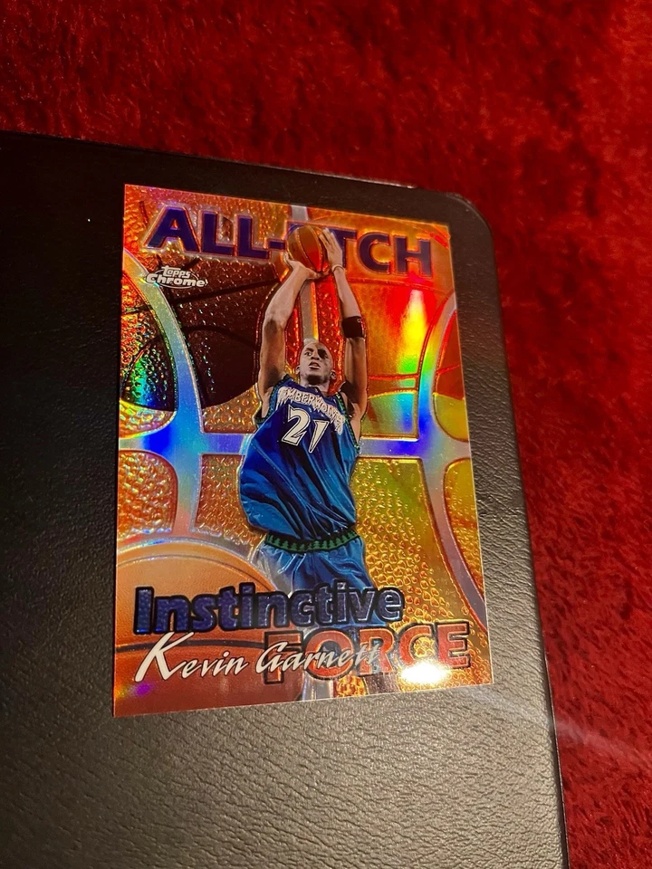 1999-00 Topps Chrome - All-Etch Kevin Garnett #AE11 Refractor - Image 1 of 4