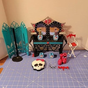 monster high frights camera action Dressing Room Etc... - Picture 1 of 5