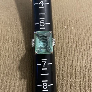 925 Sterling Silber Ring Damen Gr. 6 Grün Rechteck Strass Schmuck - Bild 1 von 4