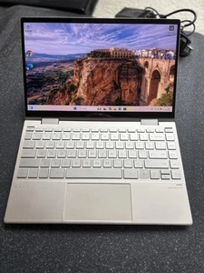 W idealnym stanie HP X360 13M-BD0033DX 13,3" FHD OLED Touch Laptop i7-1165G7 8GB 512GB SSD - Zdjęcie 1 z 11
