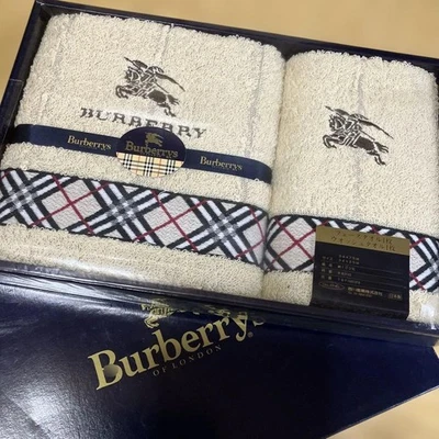 Burberry Towel Set: Face Towel & Washcloth Checkered Band In 100% Cotton, Unused - Image 1 of 4