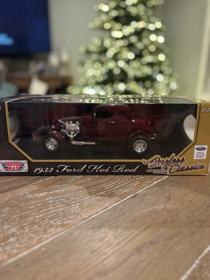 Motor Max 1932 Ford Hot Rod | Burgandy 1:18 | Free Shipping!! - Image 1 of 1