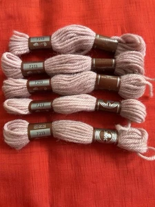 DMC tapestry wool 5x8m pink shade 7202. - Picture 1 of 1